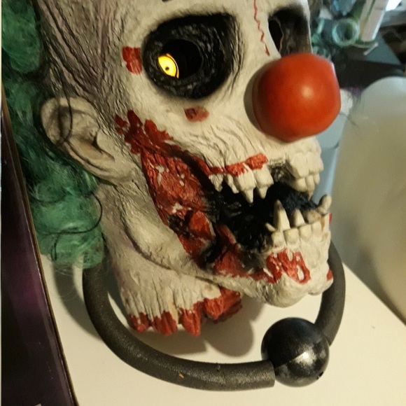 Bonkers the Clown Door Knocker Halloween Animated Prop Animatronic 20012 NW tesT - Picture 7 of 16